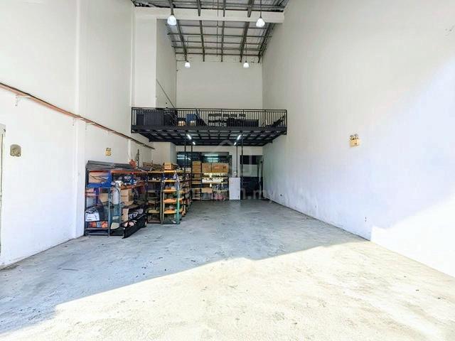 Warehouse / Factory - 3 Storey Industrial Link, Seksyen 22, Shah Alam 1