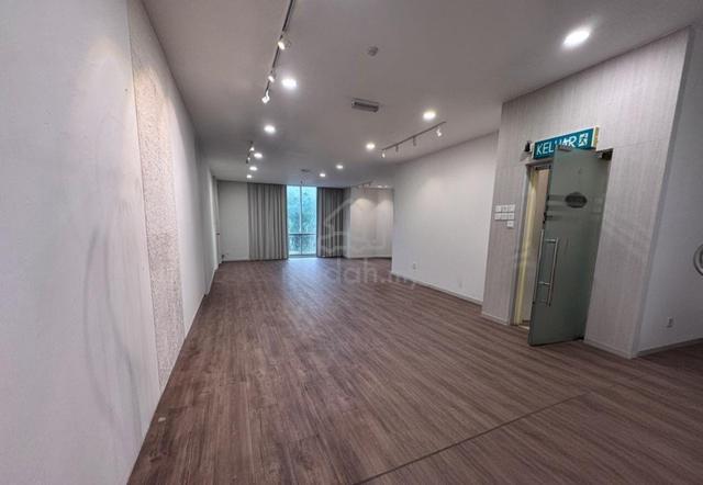 Mount Austin 1st Floor Shoplot lv2 Jalan Mutiara Emas 2A Ready Ofiice 1