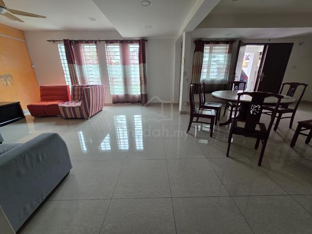 2 storey House , Pjs 10 , Sunway pyramid 1