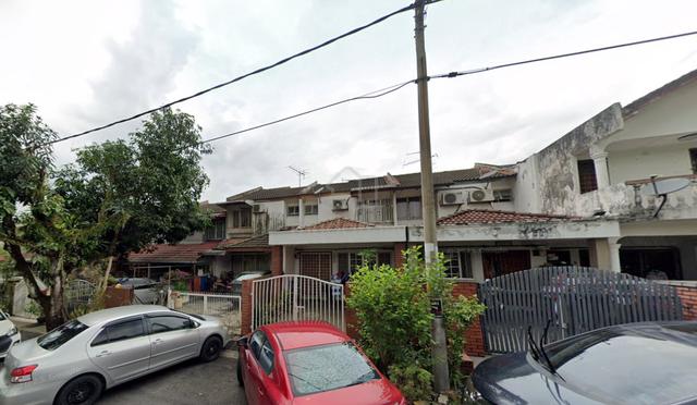 2-sty terrace Taman Ampang Indah 18x65 ampang facing open full loan 1