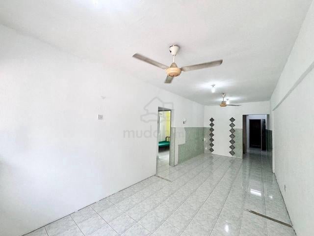 Apartment Indah 1