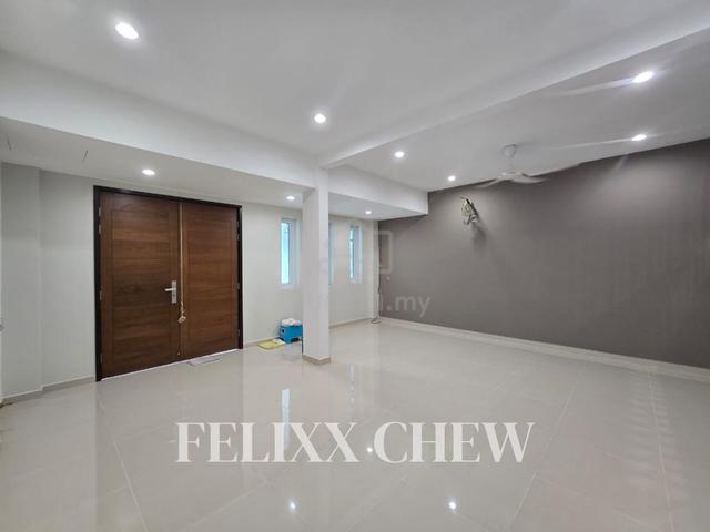 2-Storey Terraced House Greenlane Nicely Renovation Facing North 1
