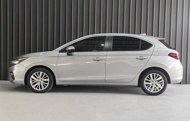 Honda CITY 1.5 V (A) HATCHBACK LOW MILE 35K - 4