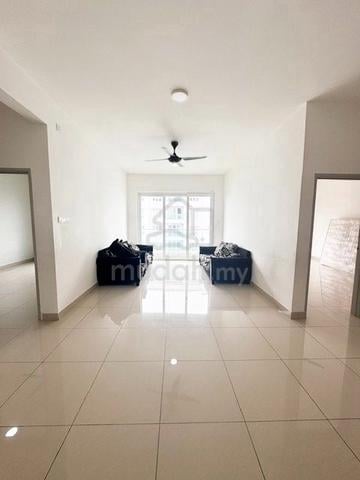 Seasons Luxury Apartments @ Amara Larkin 1