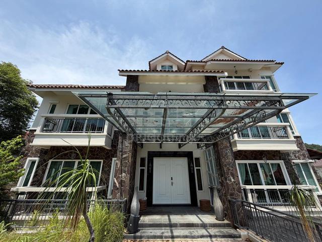 Hilltop Villas , Batu Ferringhi , seaview, 4 storey 1