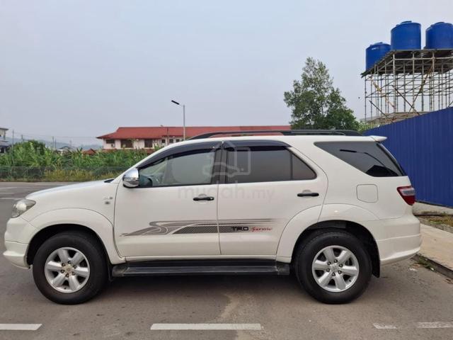 2011 Toyota FORTUNER 2.5 G TRD SPORTIVO - 5