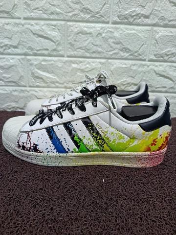 uk8 Adidas Superstar Paint Splatter Sneakers - Shoes for sale in Tronoh,  Perak