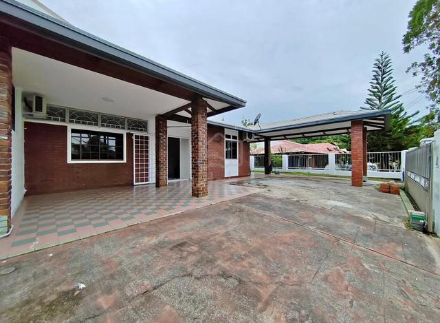 Austral Park Sem-D | Kepayan | Queen Elizabeth 1 | Ready to move in 3