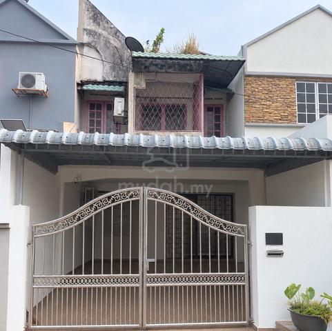 Hot Area! Teres 2 Tingkat Puchong Intan Fully Renovated Extended 1