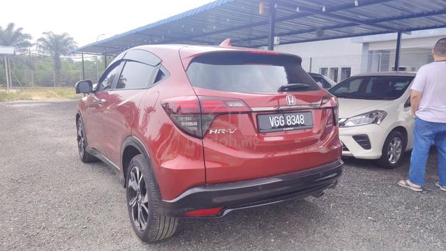 2021 Honda HR-V 1.8 RS, 74k km Honda service,owner - 4