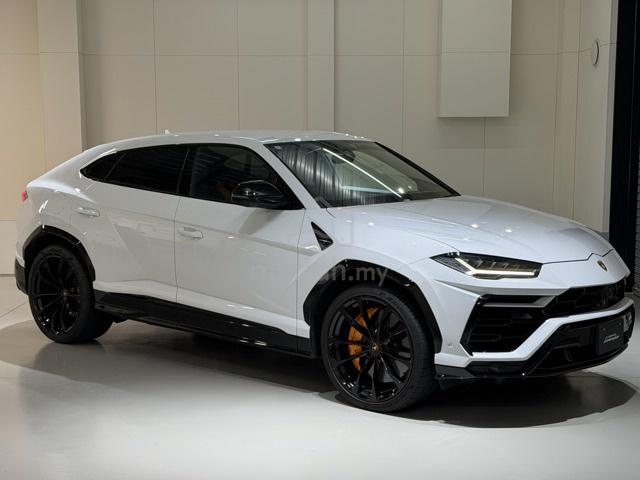 2022 Lamborghini Urus 4.0L V8  - 1