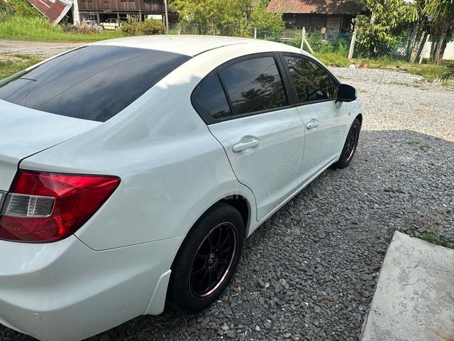 2012 Honda CIVIC 1.8 S i-VTEC FACELIFT (A) - 4