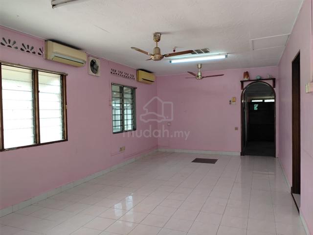 Rent Kampung Baru Pandamaran Bangalow House,PartiallyFurnished,Big Lot 1