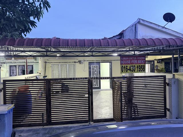 Taman Dato Hormat Single storey house for rent 1