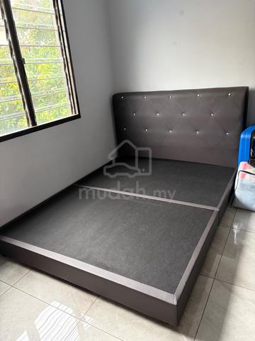Bedroom Furniture Set + FREE Queen Mattress! - photo 2 of 6