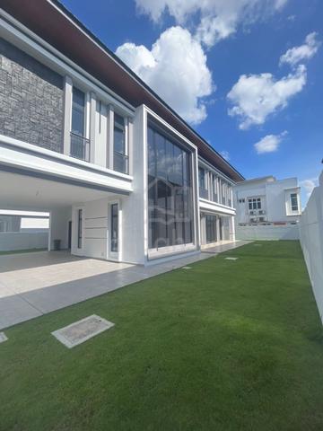 Brand New 2 Storey Bungalow House @ Longevia Taman Setia Tropika 2