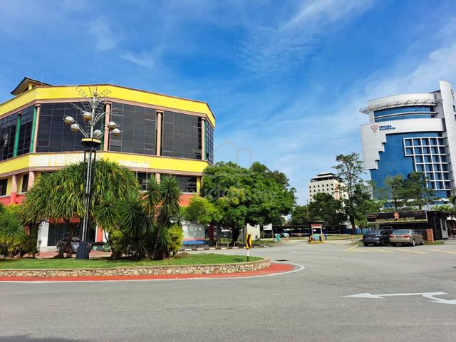 TUN ISMAIL RARE 5 Adjoining Shop lots 42000sf FREEHOLD 1