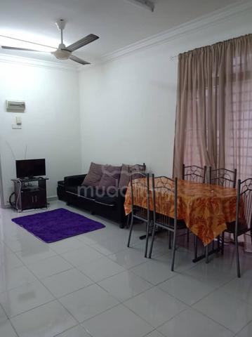 Bilik Sewa Perempuan 1