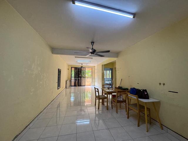 Putra Villa 1