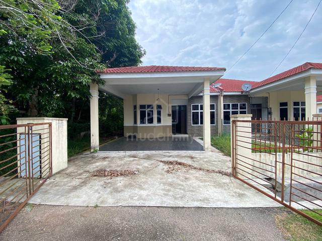 SEMI D dekat HoSHAS , Bebas Banjir , FREEHOLD 1