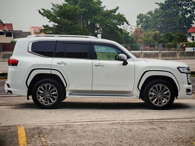 2024 Toyota Land Cruiser 3.5 ZX LANDCRUISER LC300 - 5