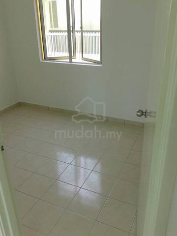 Bilik sewa apartment garden villa senawang 1