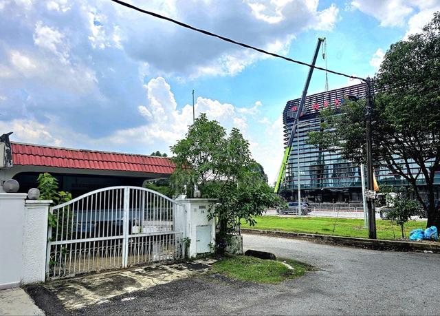 END LOT HOT AREA STRATEGIC LOC Single Storey Seksyen 51A Petaling Jaya 1