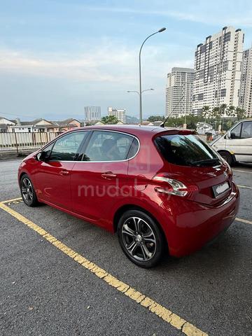 PEUGEOT 208 1.6 VTi ALLURE (5 DOOR ) (A) 2014 - 5