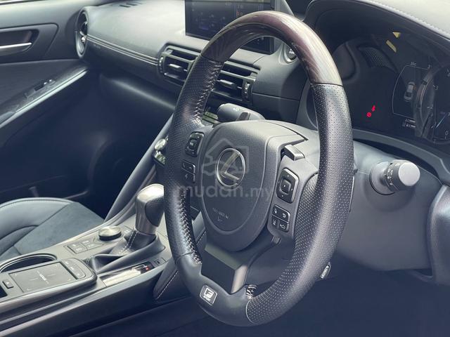 TRD 2023 Lexus IS300 2.0 F-SPORT MODE BLACK III - 5