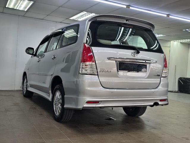 2009 Toyota INNOVA 2.0 G FACELIFT (A) - 3