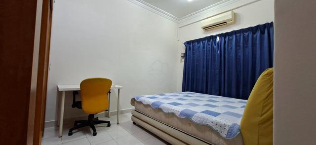 COMFY Master Room @ Kelana Mahkota Condo 5 mins walk Paradigm Mall, PJ 1