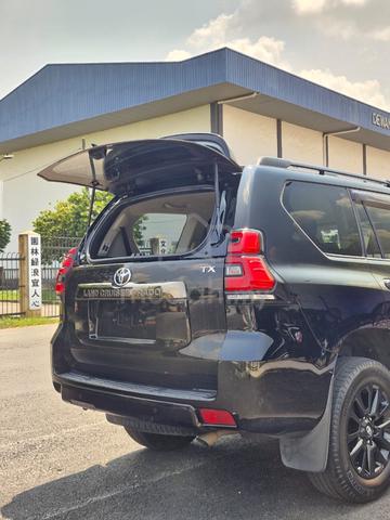 2021 Toyota PRADO 2.8 (A) TX L 7 Seater 360 Camera - 3