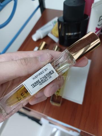 Fragrances  - photo 3 of 6