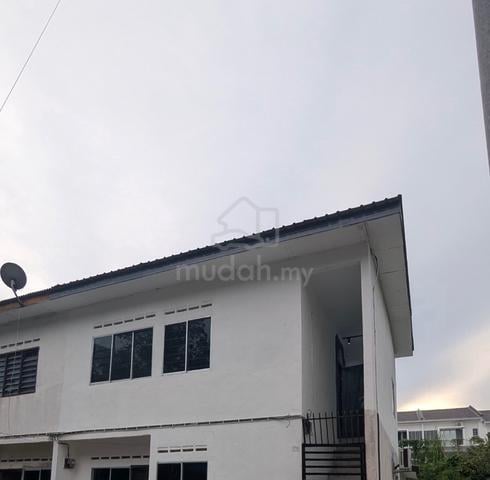 Townhouse Untuk Disewa 1