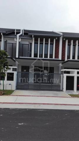 Double Storey House at Elmina Valley 2 1