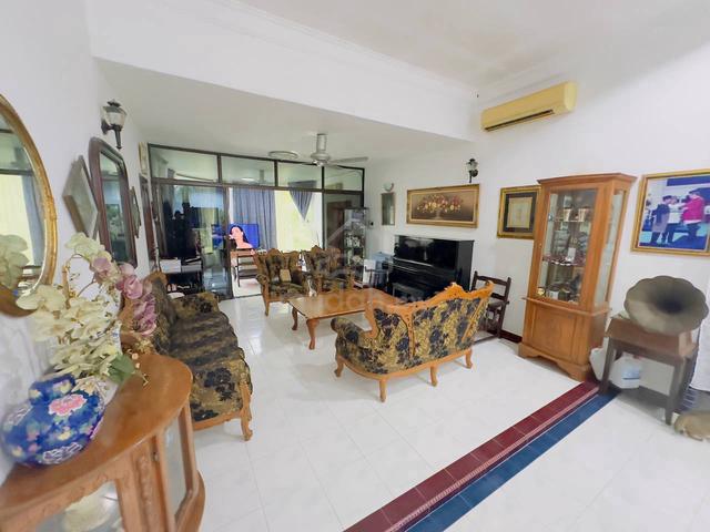 {BUNGALOW}{RENOVATED} Jalan Anggerik, Kg Istana Batu Pahat 5