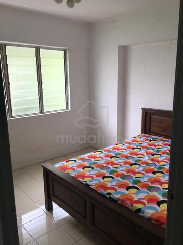 Puncak Erskine 1