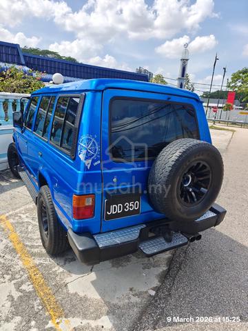 1995 Mitsubishi PAJERO 2.4 (M) - 2