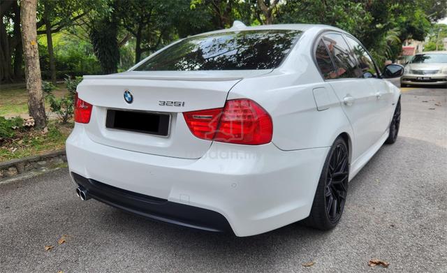 2010 Bmw 325i SPORTS (CKD) 2.5 FACELIFT (A) - 3