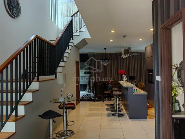 Double Story Semi D Water Edge Residence Senibong Cove 3