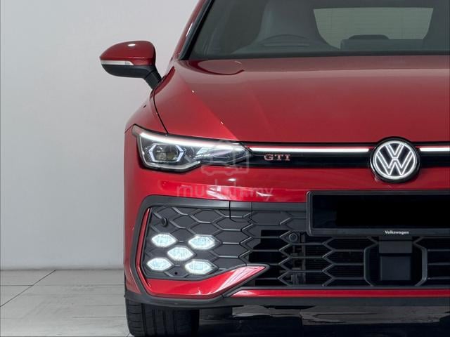 2025 Volkswagen Golf 2.0 GTI MK8.5 PRE OWNED UNIT - 2