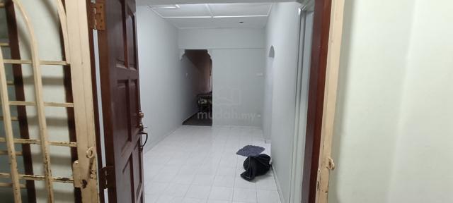 Taman merdeka shop lot house 1