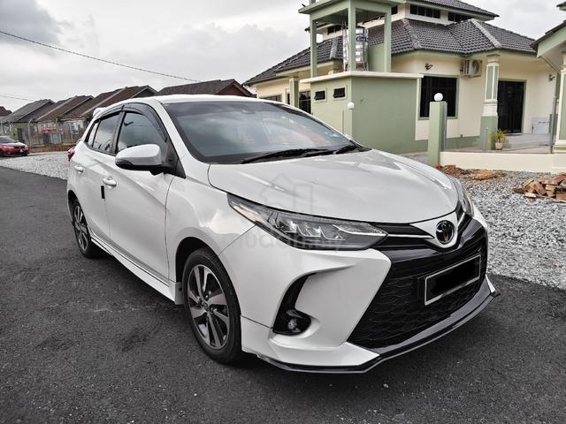 2022 Toyota YARIS 1.5 E (A) - 1