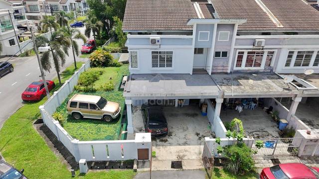 CORNER LOT ‼️ Double Storey Terrace, SP 3 Saujana Putra 1