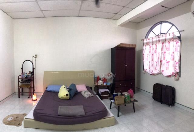 Sitiawan Big Master Room For Rent 1