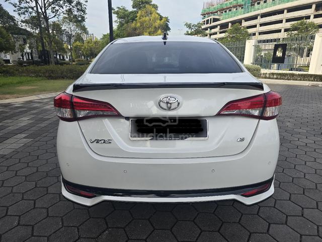 Toyota Vios 1.5G Sedan - 2