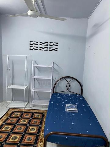 Mencari PENGGANTI BILIK SEWA NON SHARING 1