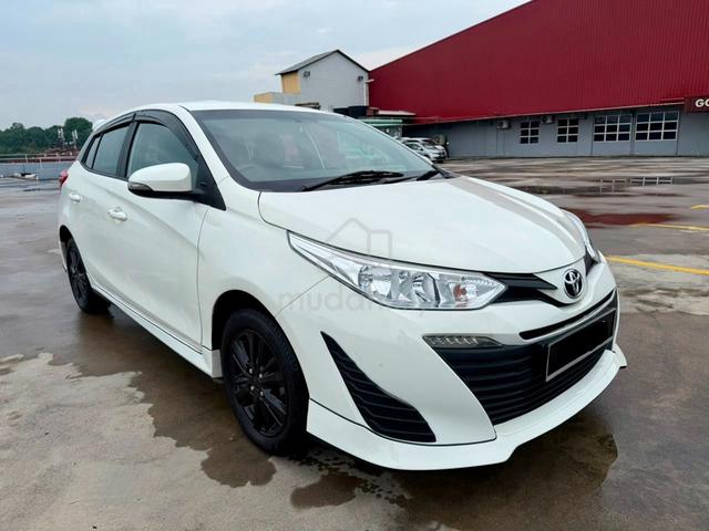 Toyota YARIS 1.5 J (A) - 1