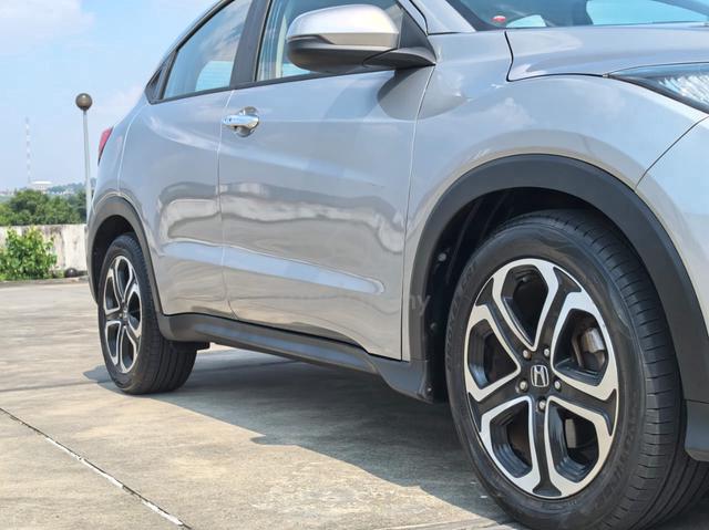 2018 HONDA HR-V V 1.8 AT Full spec Promo unit - 3