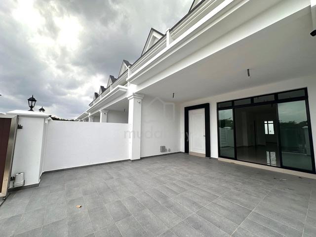 South Hills Seri Alam Double Storey Terrace Original Unblock Good Cond 1